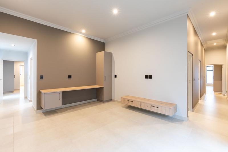 4 Bedroom Property for Sale in Renosterbos Estate Western Cape